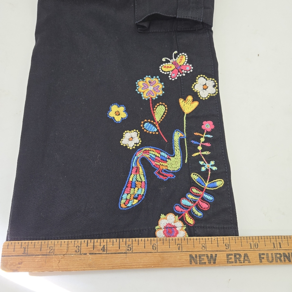 Johnny Was Pants Black‎ Embroidered Cargo Crop - Picture 14 of 15